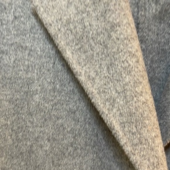 GAP Tall small Grey coat 50%wool, 50%polyester, in excellent condition. - Picture 3 of 8